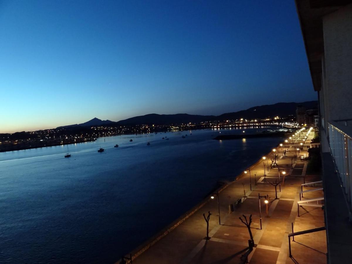 Txingudi By Basquelidays Apartment Hondarribia Exterior foto