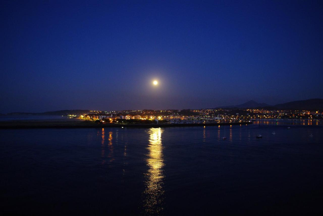 Txingudi By Basquelidays Apartment Hondarribia Exterior foto